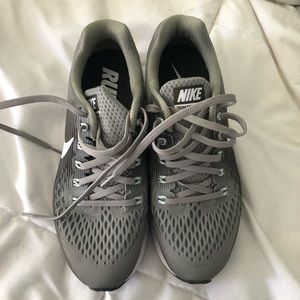 Gently worn Nike Pegasus 34